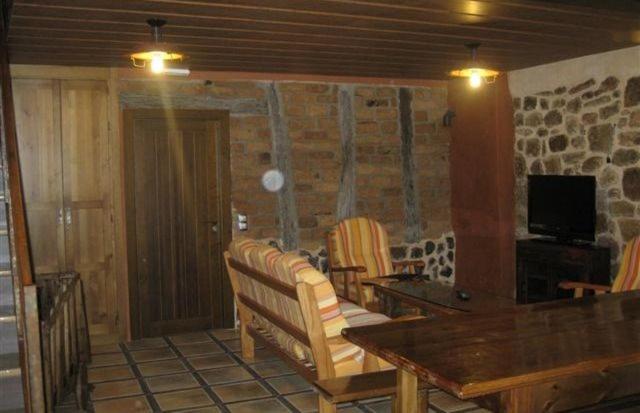 La Boteria Guest House Salas De Los Infantes Exterior photo